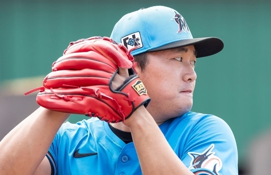 고우석, KBO 복귀 대신 미국 잔류